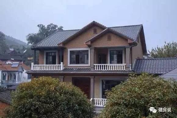 實拍農(nóng)村自建別墅，城里人看完都大跌眼鏡