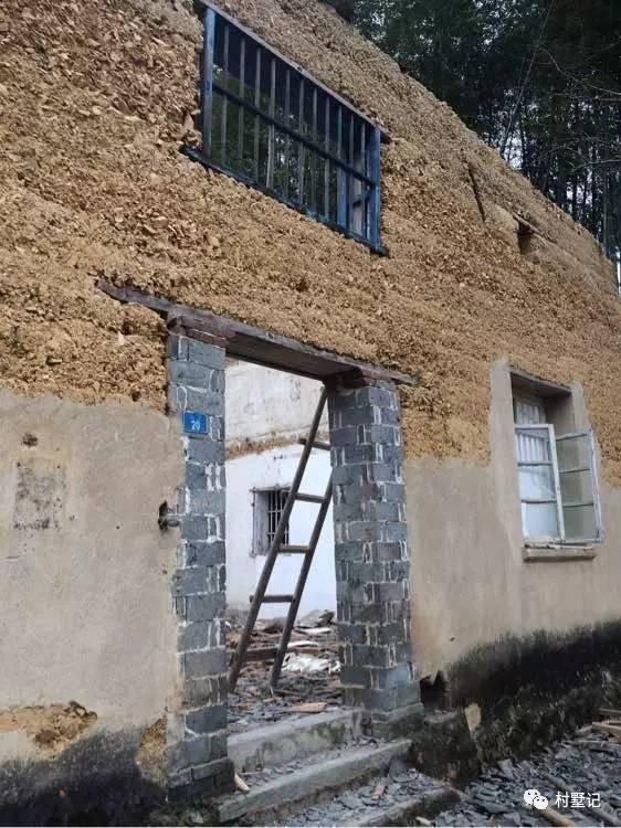 比效果圖還好看，這套建好的三層農(nóng)村別墅逆天了