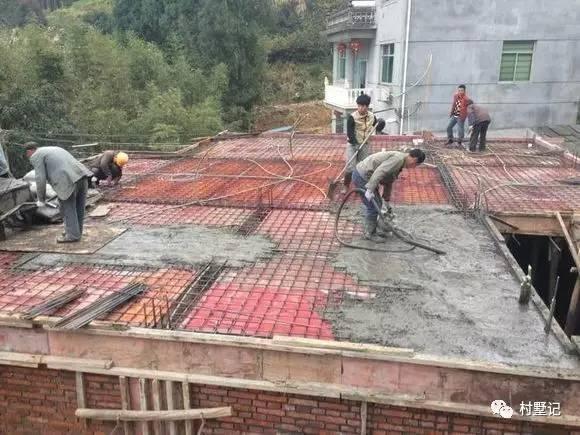 比效果圖還好看，這套建好的三層農(nóng)村別墅逆天了