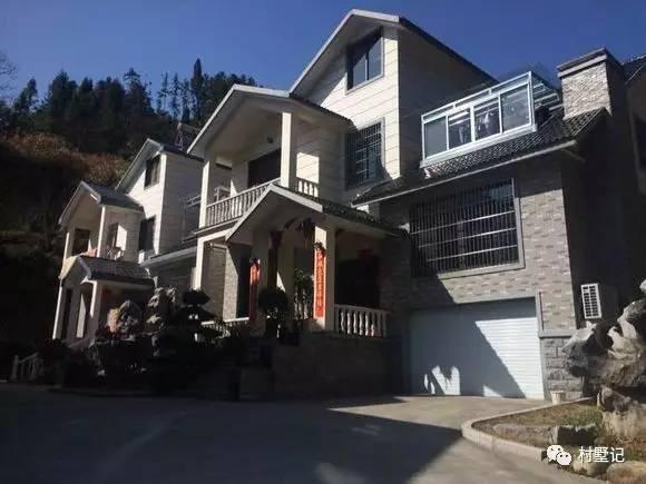 實(shí)拍10款農(nóng)村建的別墅，隨便一套都能讓你在村里挺直腰桿