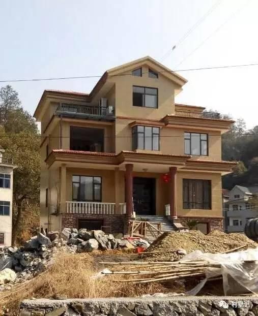 實(shí)拍10款農(nóng)村建的別墅，隨便一套都能讓你在村里挺直腰桿