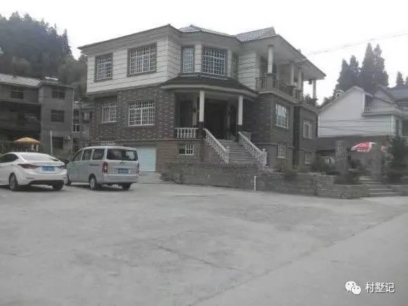 實(shí)拍10款農(nóng)村建的別墅，隨便一套都能讓你在村里挺直腰桿