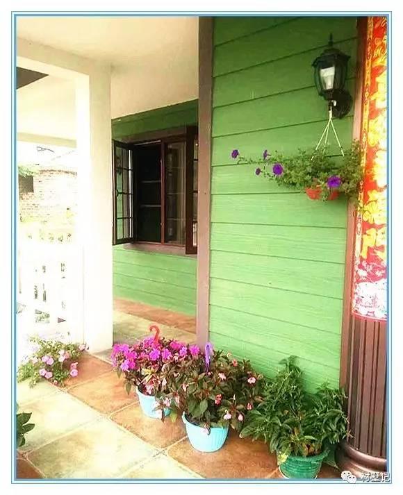 老張回農(nóng)村自己蓋了一棟別墅，花的錢讓城里人都哭了