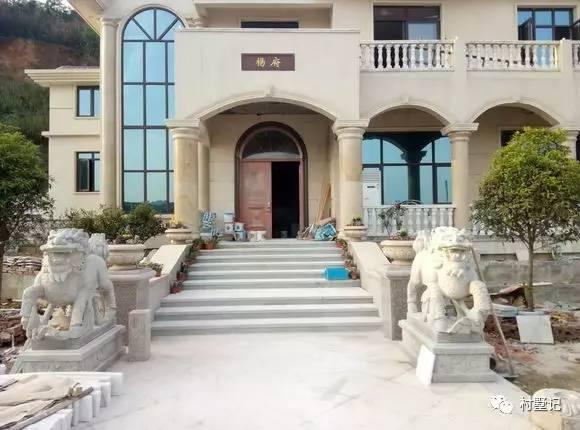 實(shí)拍江蘇網(wǎng)友自建農(nóng)村豪華別墅，雄偉大氣不輸城堡你見過嗎