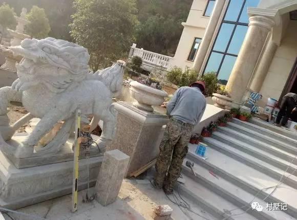 實(shí)拍江蘇網(wǎng)友自建農(nóng)村豪華別墅，雄偉大氣不輸城堡你見過嗎