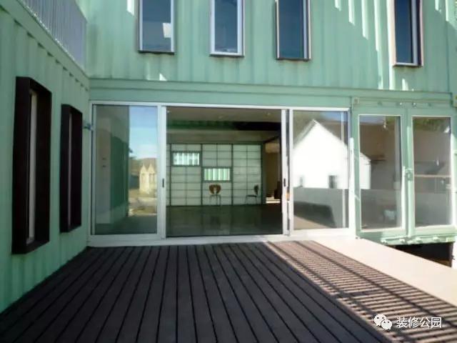 建別墅，能用集裝箱？挑空客廳都行，看看人家就知道