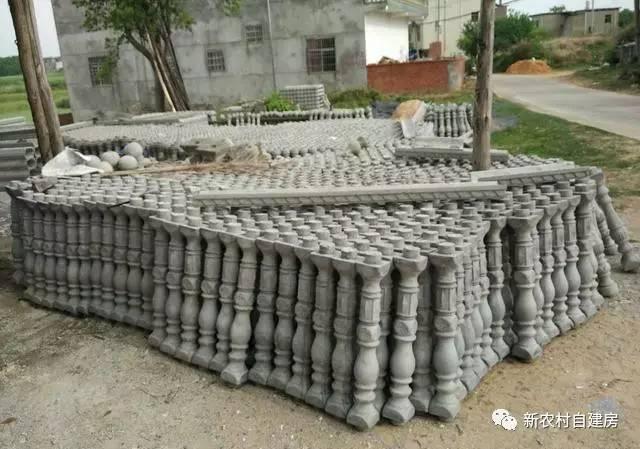 大叔60多歲創(chuàng)業(yè)賣自建房欄桿，3年賺了一棟別墅！