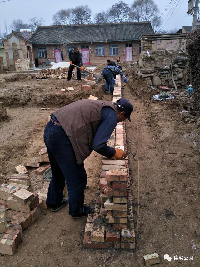 輕鋼別墅到底有什么好, 讓這個(gè)村的老百姓都搶著建? 施工隊(duì)訂單都排到了明年!