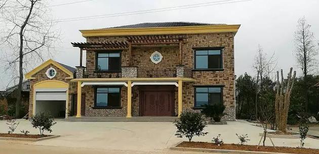 不聽媽媽的話，執(zhí)意嫁給鳳凰男，看到他們家的房子終于哭了