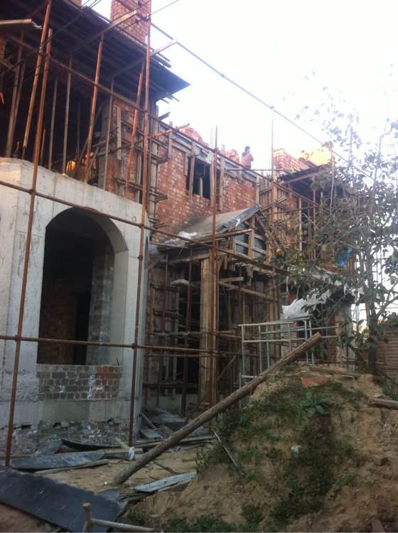 因為窮相親被嫌棄，5年后逆襲回鄉(xiāng)建豪宅