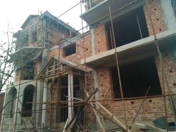 因為窮相親被嫌棄，5年后逆襲回鄉(xiāng)建豪宅