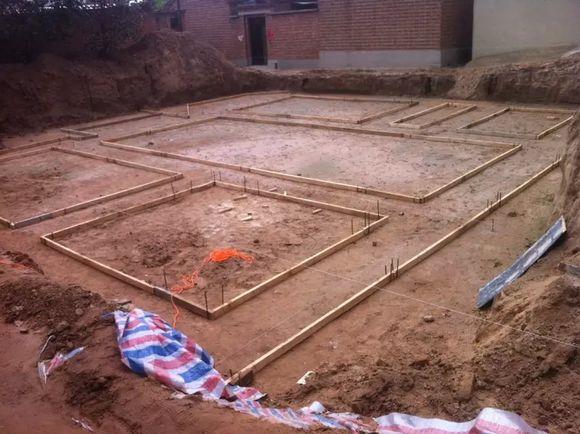 因為窮相親被嫌棄，5年后逆襲回鄉(xiāng)建豪宅