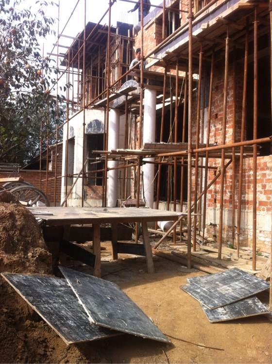 因為窮相親被嫌棄，5年后逆襲回鄉(xiāng)建豪宅