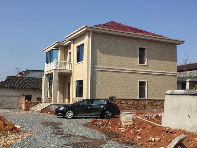 湖南伢子40萬為父母建別墅，孝心感動(dòng)鄰里，爭相稱贊