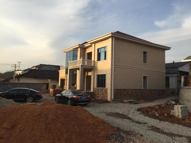 湖南伢子40萬為父母建別墅，孝心感動(dòng)鄰里，爭相稱贊