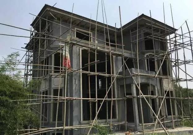 為了婆婆的一句話，再窮也要自己建房住