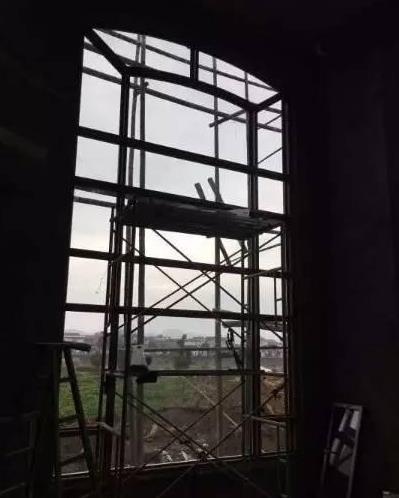 為了婆婆的一句話，再窮也要自己建房住