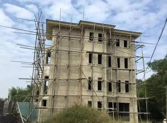 為了婆婆的一句話，再窮也要自己建房住