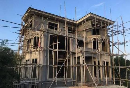 為了婆婆的一句話，再窮也要自己建房住