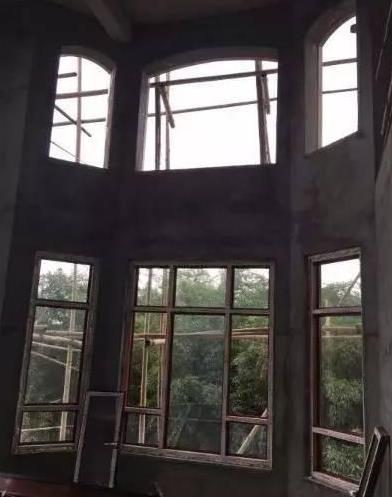 為了婆婆的一句話，再窮也要自己建房住