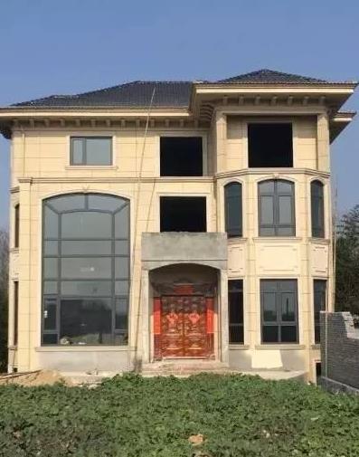 為了婆婆的一句話，再窮也要自己建房住