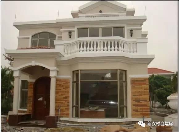 牛人自述：25萬建別墅，引10萬網(wǎng)友圍觀，爭相稱贊