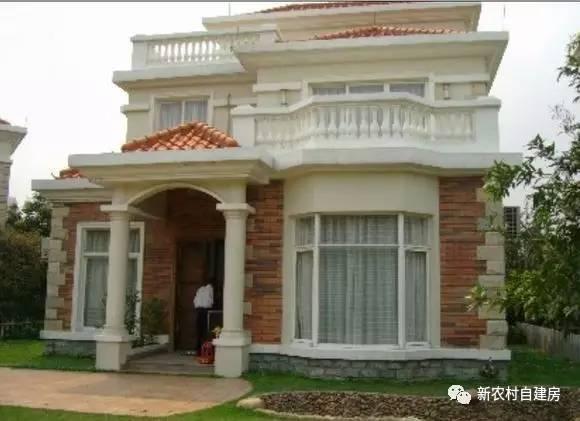 牛人自述：25萬建別墅，引10萬網(wǎng)友圍觀，爭相稱贊