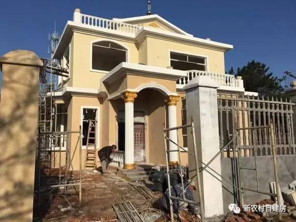 牛人自述：25萬建別墅，引10萬網(wǎng)友圍觀，爭相稱贊