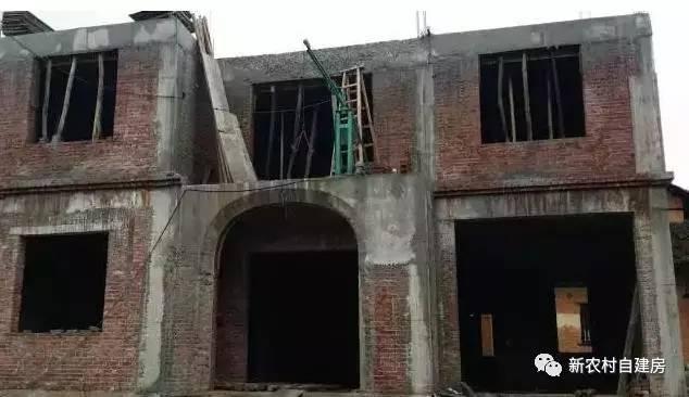 爸媽非要建堂屋，布局改了三四次，這下終于好了