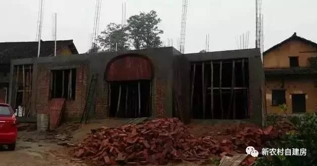 爸媽非要建堂屋，布局改了三四次，這下終于好了