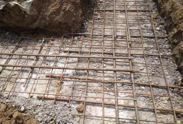 兄弟一起建別墅，35萬一人一棟，這下公平了