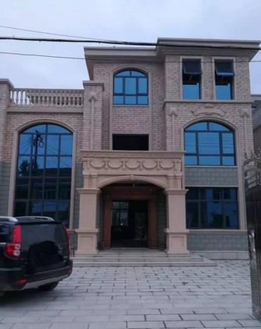 兄弟一起建別墅，35萬一人一棟，這下公平了