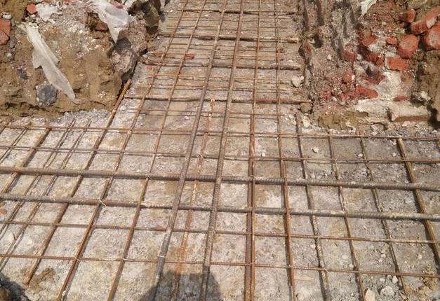 兄弟一起建別墅，35萬一人一棟，這下公平了