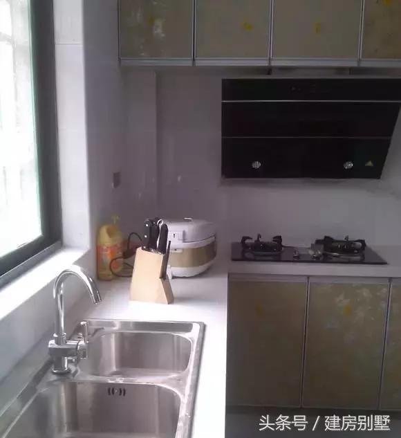 廣東自建商住兩用房，外觀雖不奢華，裝修很用心