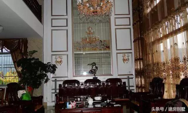 福建富豪又來(lái)曬別墅了，有錢(qián)所以可以如此任性？