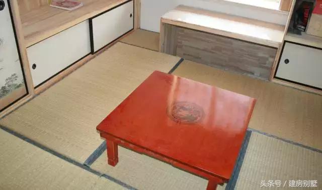 資金被股市套牢，一家三口80萬(wàn)回村蓋座帶中式庭院的別墅