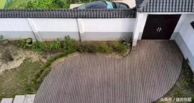 資金被股市套牢，一家三口80萬(wàn)回村蓋座帶中式庭院的別墅