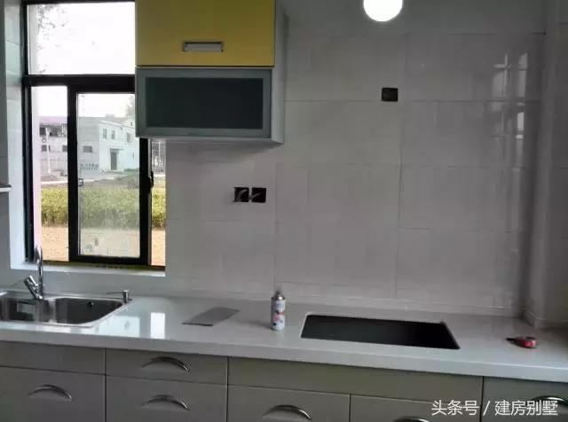 雙職工夫妻回安徽老家自建房，5歲女兒最愛田園生活