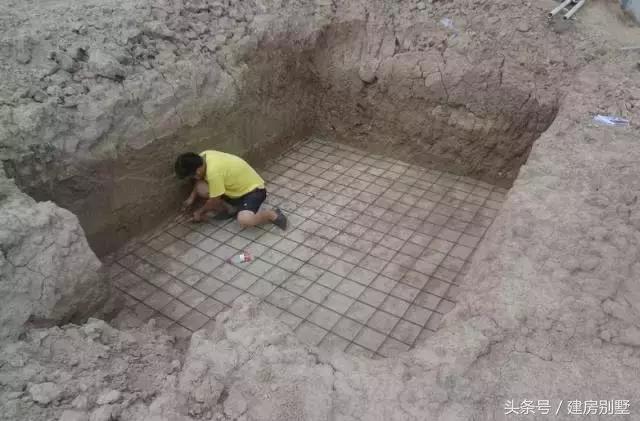 雙職工夫妻回安徽老家自建房，5歲女兒最愛田園生活