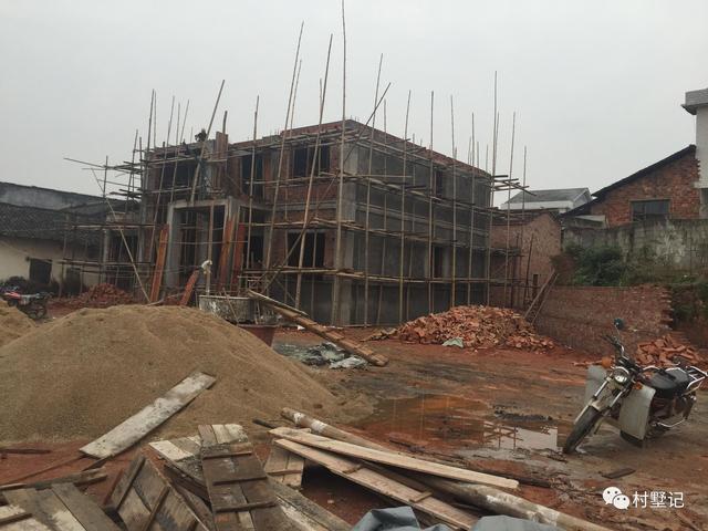 湖南小伙花40萬為父母建農(nóng)村別墅，溫馨又實用