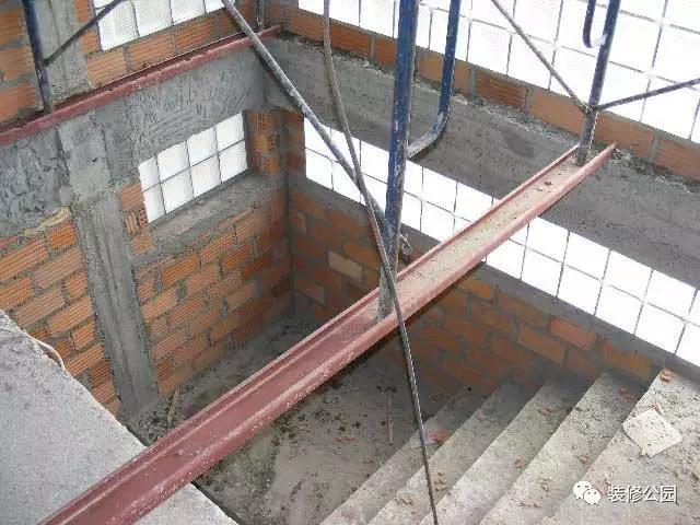 泰國農(nóng)村自建帶泳池養(yǎng)老別墅，難怪老外退休要去這里