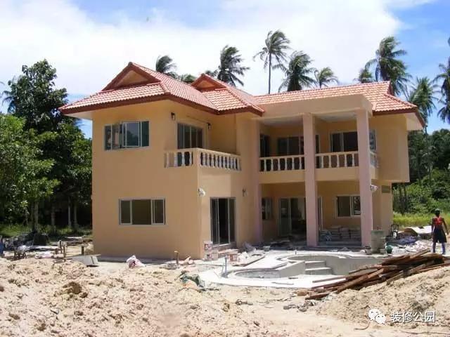 泰國農(nóng)村自建帶泳池養(yǎng)老別墅，難怪老外退休要去這里