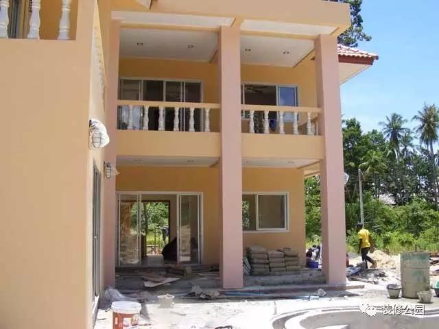 泰國農(nóng)村自建帶泳池養(yǎng)老別墅，難怪老外退休要去這里