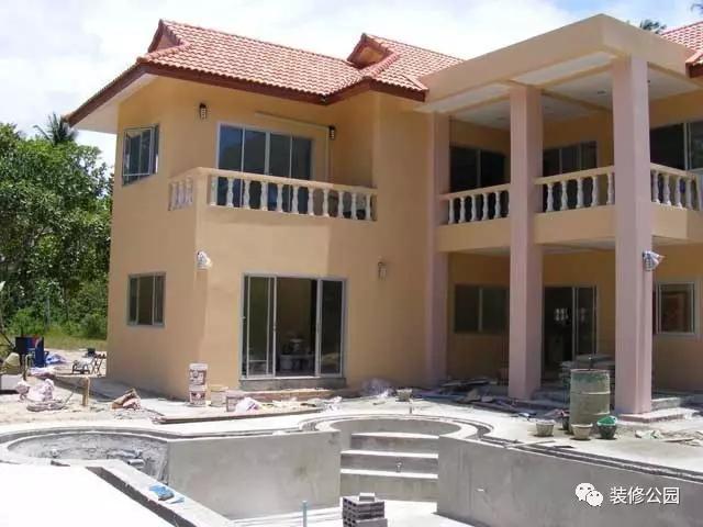 泰國農(nóng)村自建帶泳池養(yǎng)老別墅，難怪老外退休要去這里