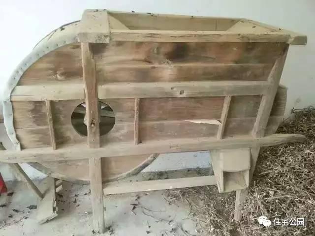 重慶蓋房直播，房主充當(dāng)小工親自上陣，建成36萬(wàn)引全村圍觀！