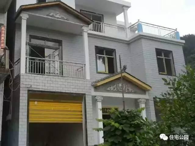 重慶蓋房直播，房主充當(dāng)小工親自上陣，建成36萬(wàn)引全村圍觀！