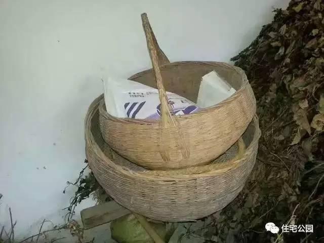 重慶蓋房直播，房主充當(dāng)小工親自上陣，建成36萬(wàn)引全村圍觀！