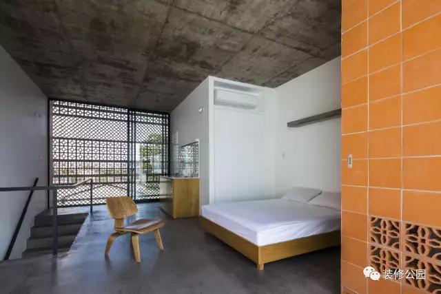 自建房屋做民宿，花磚庭院連廊不可少，狹長地塊也不怕