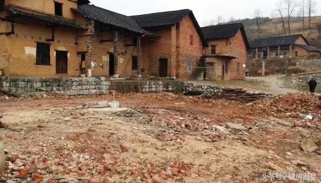 湖南農(nóng)村自建美宅，布局改了三四次，爸媽總算滿意了