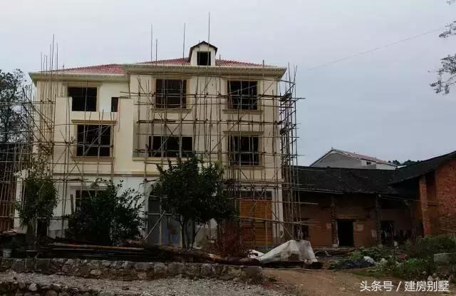 湖南農(nóng)村自建美宅，布局改了三四次，爸媽總算滿意了